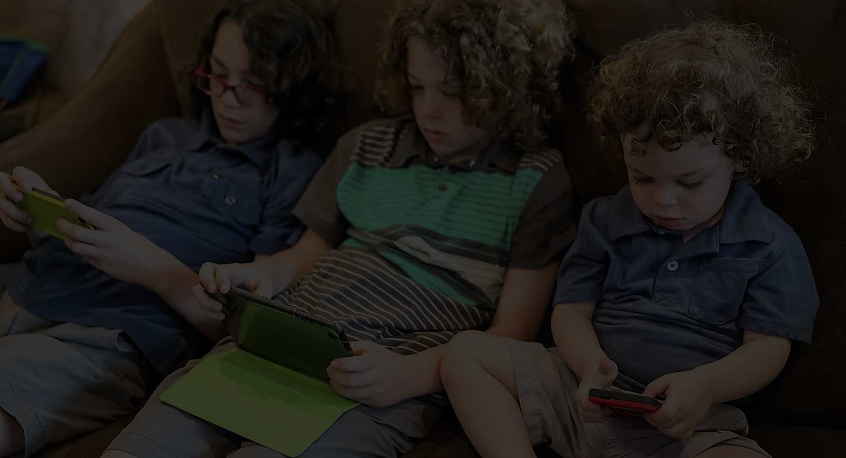Kids_on_devices-dark.jpg